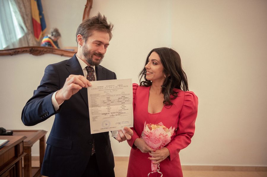GALERIE FOTO Căsătorie cu peripeţii pentru Gabriela Marin de la Cronica Cârcotaşilor