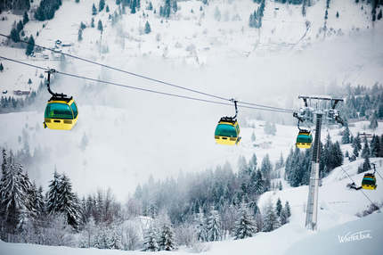 Winter Tour ajunge în Maramureş. Caravana distracţiei face atmosferă pe pârtia olimpică Borşa
