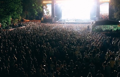 Summer Well 2025: trei zile de artă vie, realitate suspendată şi sunet colectiv