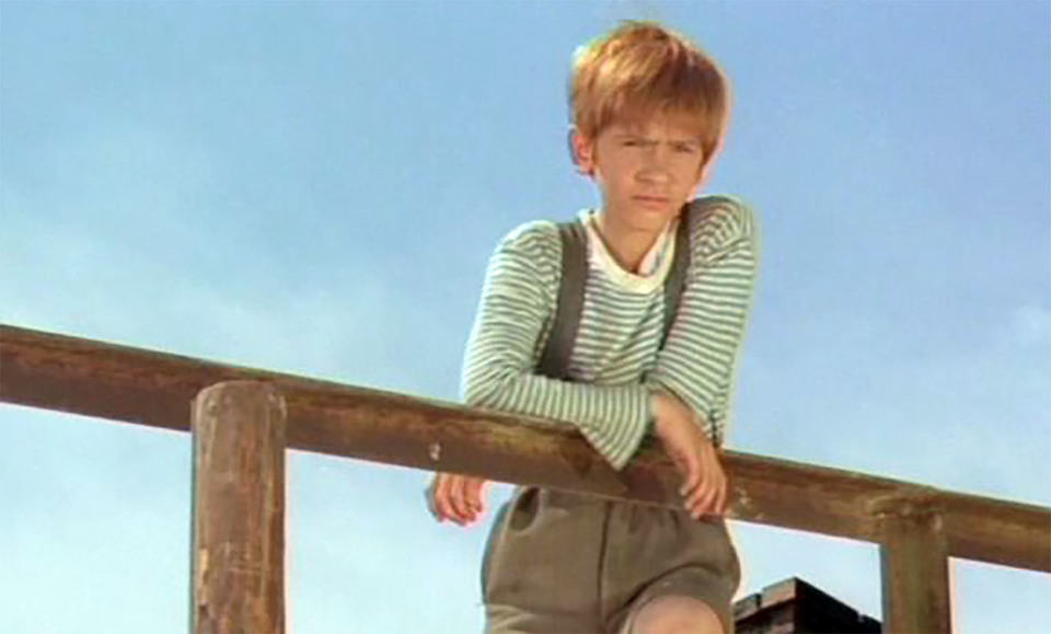 PISTRUIATUL 1: EVADATUL