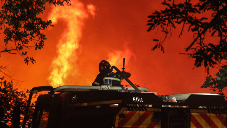 Găsit carbonizat în depozitul cuprins de flăcări