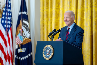Sondaj in SUA: Păreri împărţite despre deschiderea unei anchete care să-l vizeze pe preşedintele Joe Biden
