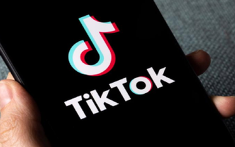 Live-uri pe TikTok în timpul orelor