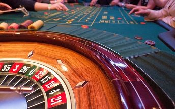 Guvernul vrea să pună frână jocurilor de noroc