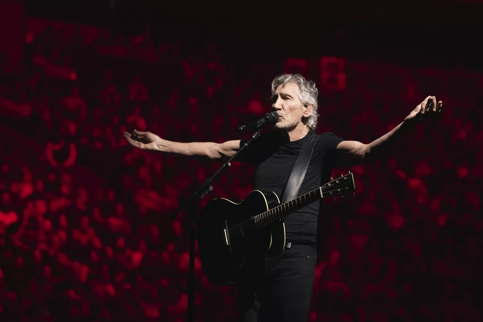 VIDEO - Plângere în Argentina împotriva lui Roger Waters căruia i-a fost refuzată cazarea în hoteluri din Montevideo şi Buenos Aires