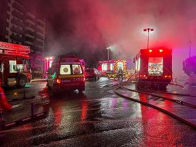 Adolescenţii suspectaţi că au provocat incendiul de la Iulius Mall, după ce au aruncat cu petarde, arestaţi la domiciliu