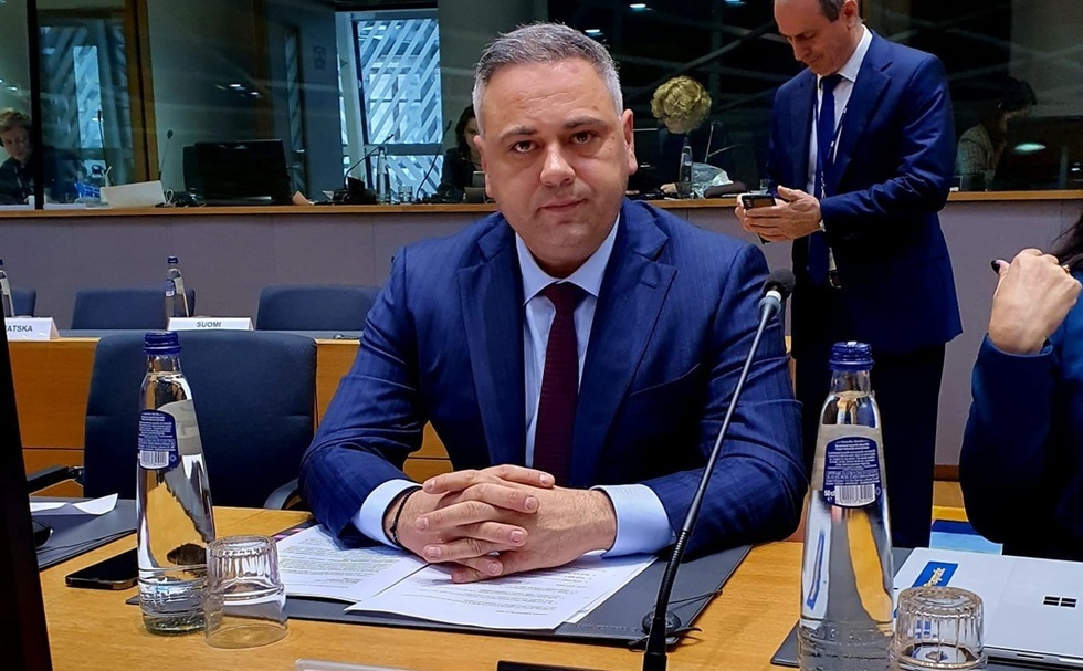 Ministrul Agriculturii va cere demisia comisarului european pentru Agricultură în Consiliul de Miniştri
