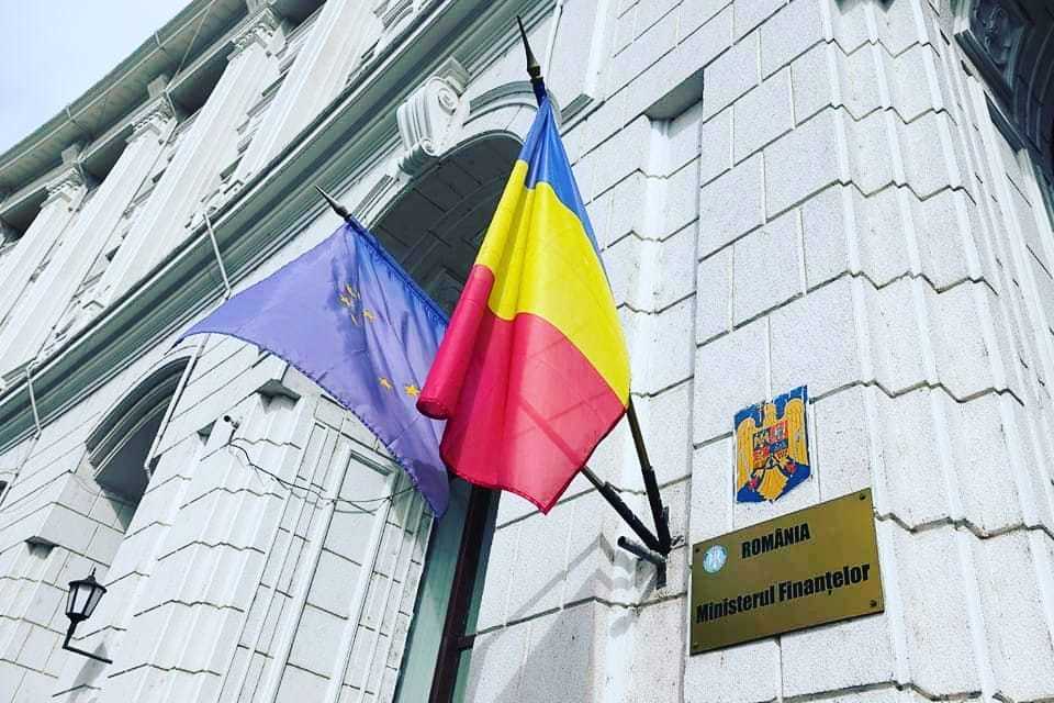 Ministerul Finanţelor a anunţat câţi români lucrează la stat. Cine este cel mai mare angajator