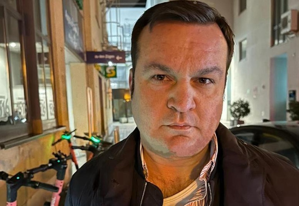 Fostul primar al municipiului Baia Mare, Cătălin Cherecheş, condamnat la cinci ani de închisoare pentru luare de mită, adus în România din Germania