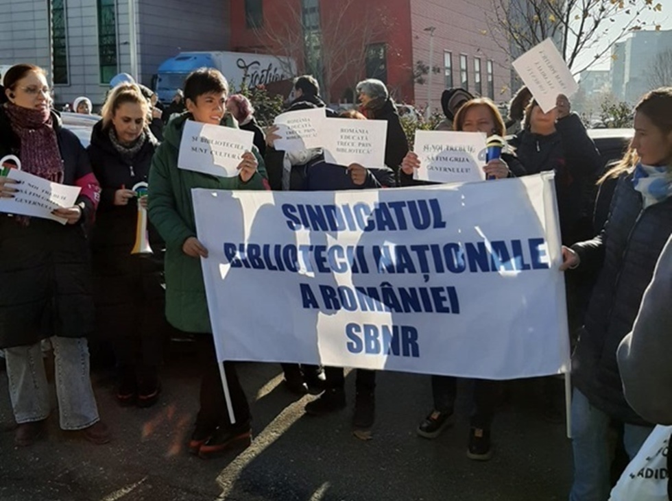 Angajaţii din muzeele şi bibliotecile publice din România intră joi în grevă japoneză
