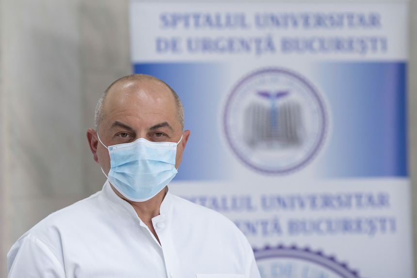 Medic ortoped, manager de spital, profesor, candidat la Primărie. Cătălin Cîrstoiu, despre când le face pe toate: „Una-i una, alta-i alta”