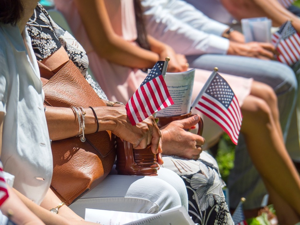 Deşi au locuri de muncă, tot mai mulţi americani nu îşi permit costul de trai lunar