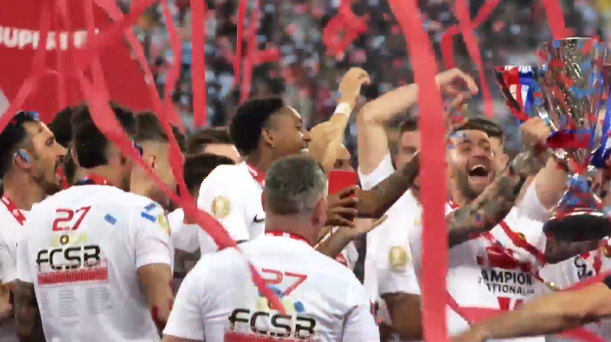 VIDEO. FCSB a primit trofeul de campioană a României, pe Arena Naţională, în faţa a zeci de mii de spectatori