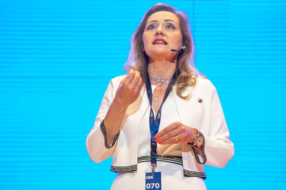 Elena Lasconi este candidata USR la prezidenţiale. ”România nu este o ţară săracă, ci o ţară sărăcită”