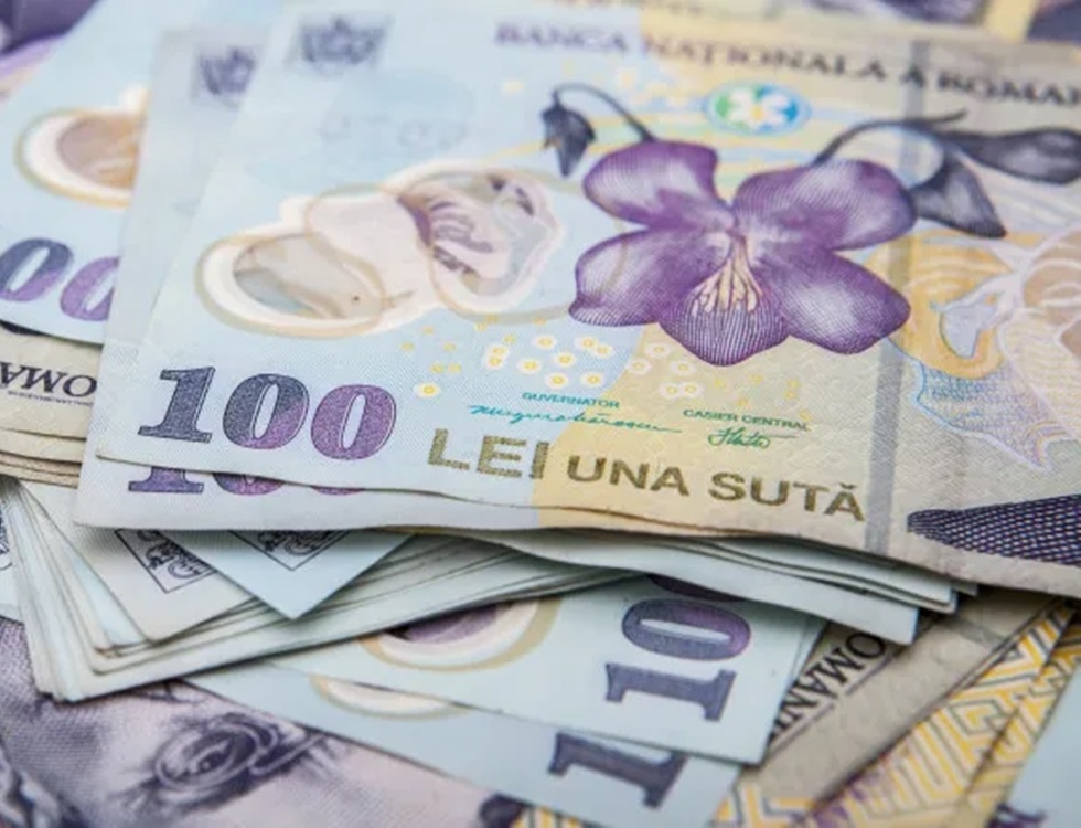 Românii estimează că vor cheltui mai mult în următoarele şase luni, din cauza inflaţiei (PwC)