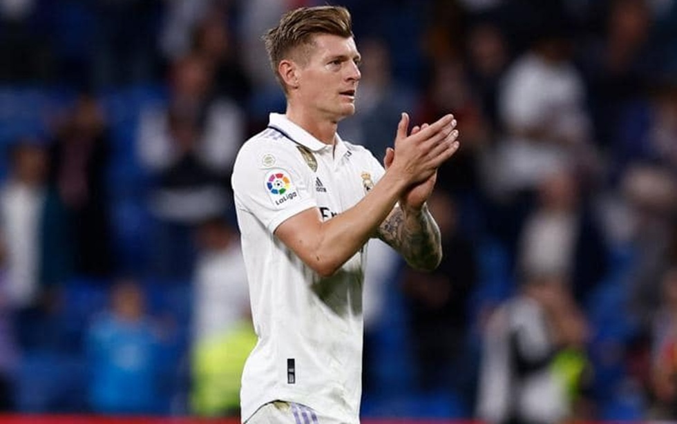 Toni Kroos s-a retras din activitate şi se va stabili în Spania. Deşi laudă imigraţia, el crede că aceasta a scăpat de sub control în Germania