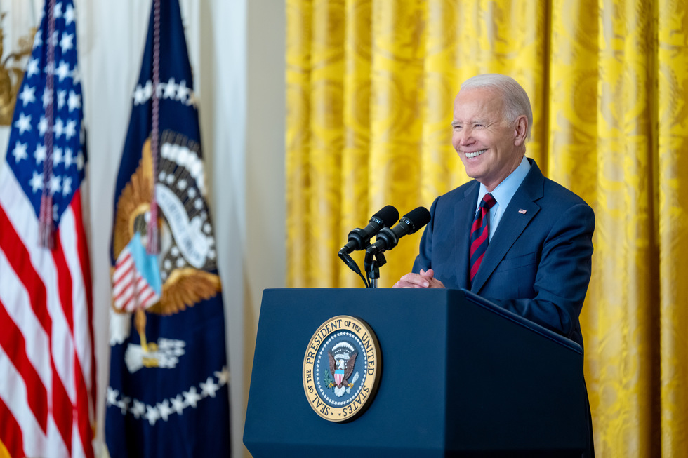 Joe Biden, o nouă gafă. L-a numit pe ministrul Apărării „omul negru”, apoi i-a confundat numele cu al unei judecătoare de la Curtea Supremă