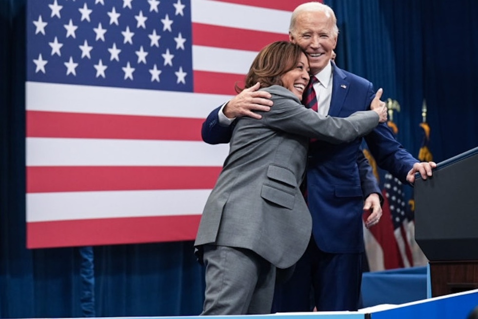 Joe Biden a anunţat că susţine candidatura vicepreşedintei sale Kamala Harris