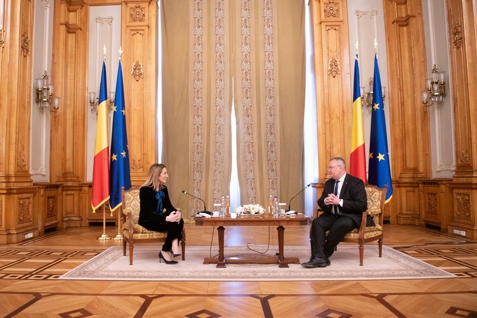 Preşedinta Parlamentului European, Roberta Metsola, i-a mulţumit preşedintelui Senatului, Nicolae Ciucă, pentru sprijinul pe care România îl acordă Republicii Moldova împotriva ameninţărilor hibride