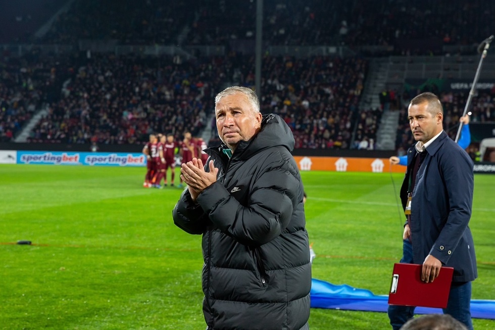 Primasport.ro: Dan Petrescu e ca şi plecat de la CFR. Cu ce antrenor negociază conducerea clujenilor