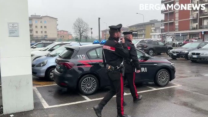 VIDEO. O româncă a fost înjunghiată de soţ, în Italia, în parcarea unui supermarket