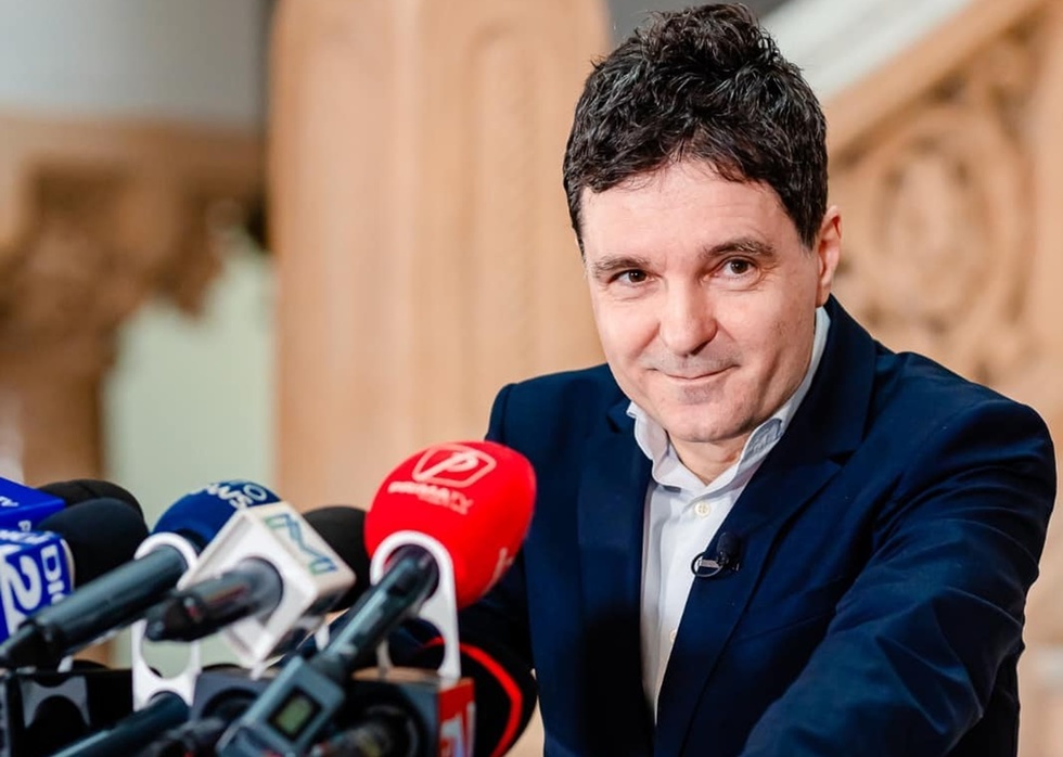 Nicuşor Dan: Coaliţia PSD-PNL-UDMR taie fonduri pentru proiectele esenţiale ale Capitalei, iar patinoarul şi bazinul de înot Mihai Flamaropol sunt un alt exemplu clar de sabotaj!
