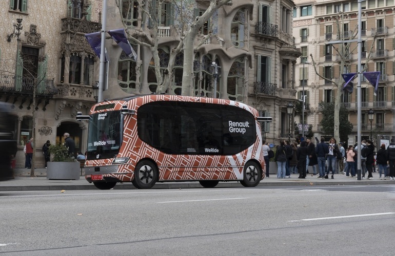 VIDEO. Renault a început testele cu maşini fără şofer împreună cu WeRide