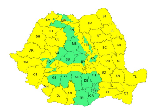 Ploi, lapoviţă şi ninsoare, în cea mai mare parte a ţării, până joi dimineaţă/ Cod galben de vânt puternic în majoritatea ţării