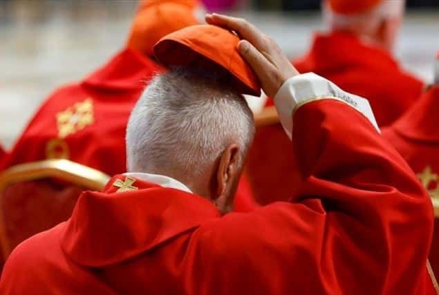 Conclav la Vatican: Cardinalii încep alegerea viitorului papă, în cea mai strictă confidenţialitate