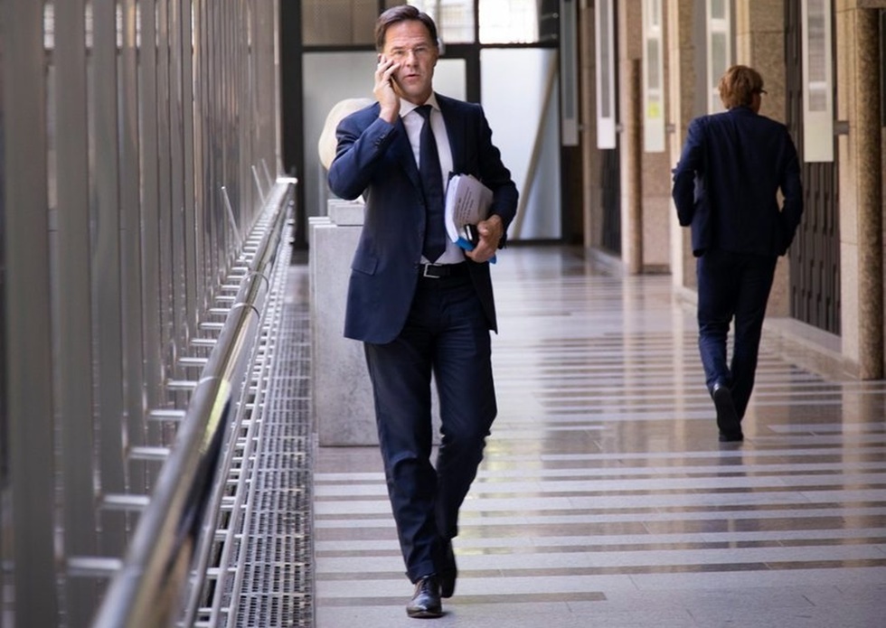 Mark Rutte a discutat la telefon cu Nicuşor Dan şi susţine că aşteaptă să colaboreze cu el în perspectiva summitului NATO de la Haga