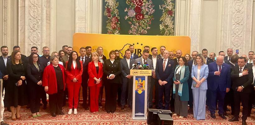 AUR spune că refuză să participe la ”simulacrul de consultări şi proceduri parlamentare privind formarea unui nou guvern”: Nu vom legitima un preşedinte al abuzului, al cenzurii şi al minciunii, o altă marionetă a intereselor străine
