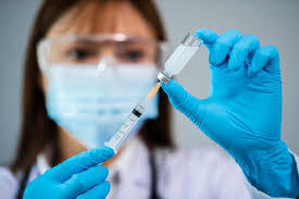 Camera Deputaţilor a votat extinderea vaccinării anti-HPV gratuite pentru tineri între 11 şi 26 de ani
