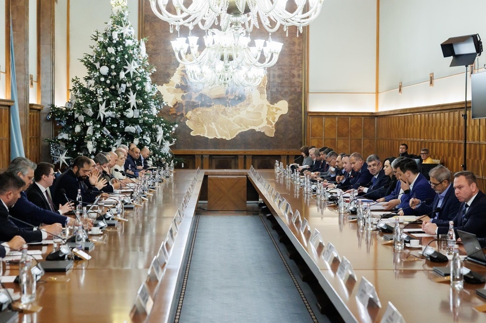 SURSE. Culisele negocierilor de la Cotroceni. Ce ministere îşi doresc partidele
