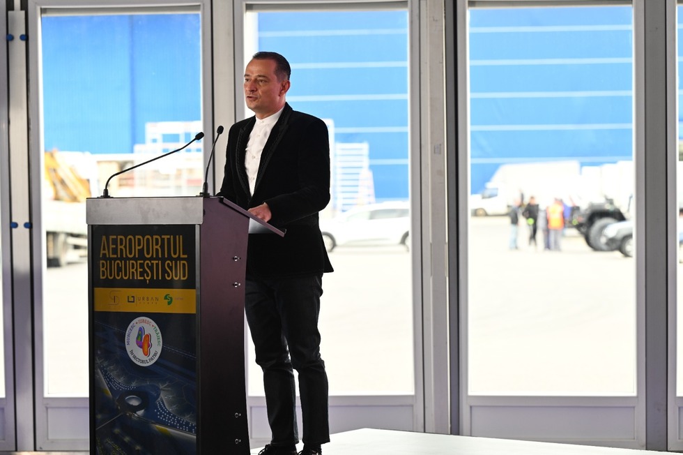 Primarul Daniel Băluţă anunţă că au început lucrările de refacere a Planşeului Unirii