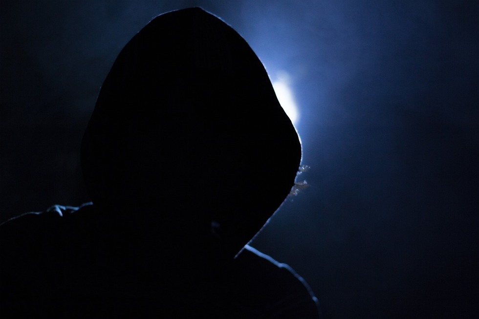 Atenţie la şantajul cibernetic! Antreprenorii şi companiile devin tot mai frecvent ţinte ale tentativelor de fraudă telefonică