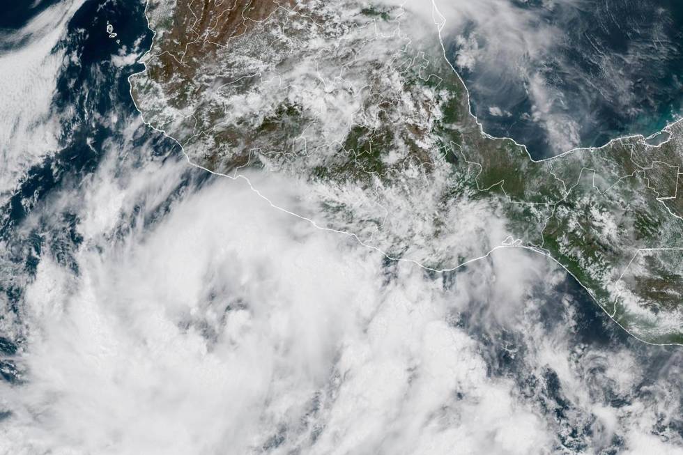 Uraganul Erick, extrem de periculos, se apropie de coastele Mexicului