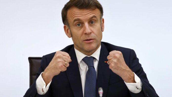 Macron solicită o dezbatere parlamentară privind conflictele din Iran, Fâşia Gaza şi Ucraina
