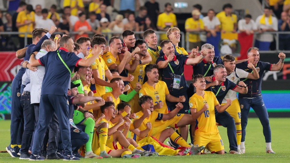 Tricolorii lui Ion Marin joacă de la ora 21 pentru un loc în finala EURO U19