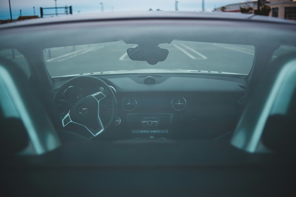 A doua ţară din Europa care legiferează circulaţia maşinilor autonome