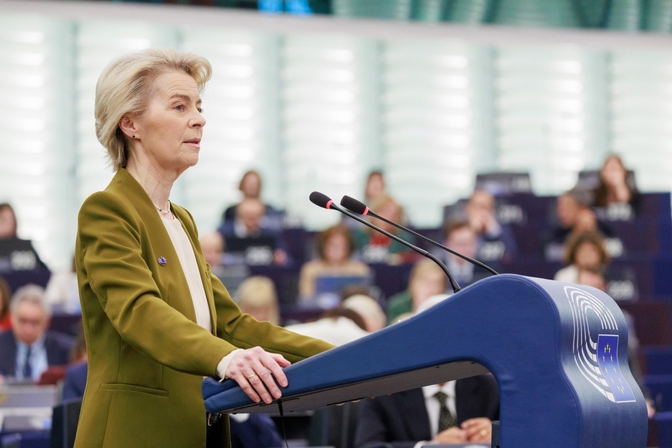 Ursula von der Leyen şi-a apărat bilanţul la dezbaterea moţiunii de cenzură