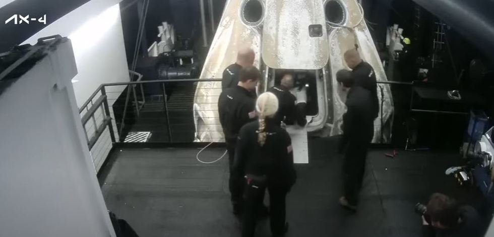 VIDEO. Astronauţi din India, Polonia şi Ungaria au revenit pe Pământ după o misiune pe ISS, alături de veterana Peggy Whitson