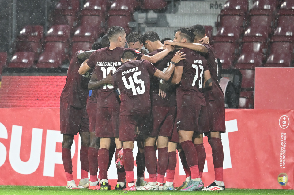 CFR Cluj, calificată în turul al doilea preliminar al Europa League, după 3-0 cu Paksi FC
