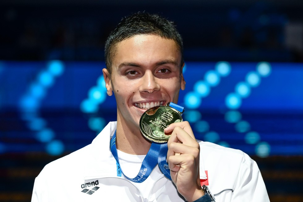 David Popovici este campion mondial şi la 100 m liber!