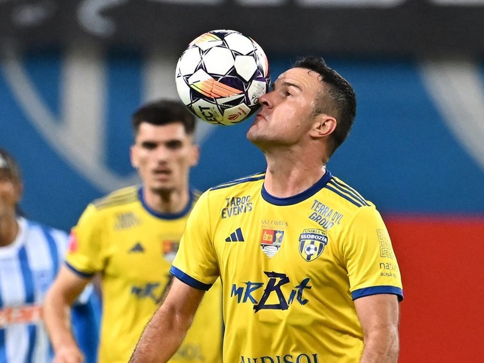 Liga 2: Adnan Aganovic revine la Sepsi OSK şi semnează pe doi ani