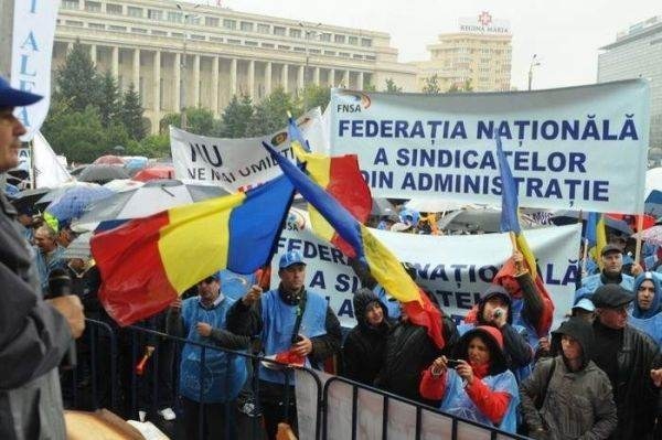 Sindicatele din administraţie anunţă grevă generală