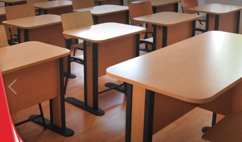 Ministrul Educaţiei „cere tuturor directorilor” să le spună „clar şi explicit” părinţilor dacă îşi pot duce copiii la şcoală în 8 septembrie