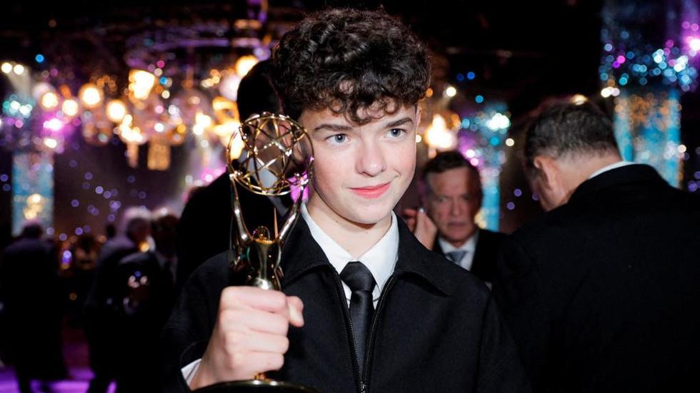 Premiile Emmy 2025. "Adolescence" şi "The Studio" au luat cele mai multe premii. Iar Owen Cooper, cel mai tânăr laureat din istoria galei