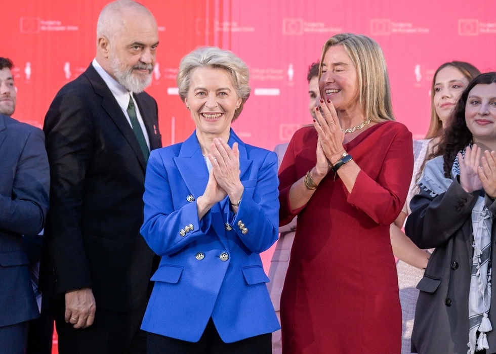 Liderii UE îşi exprimă uşurarea în legătură cu rezultatul scrutinului: Europa este Moldova, Moldova este Europa!