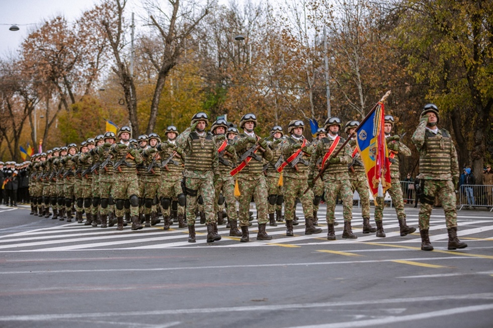 Tinerii vor putea participa voluntar la programe de pregătire militară (proiect)