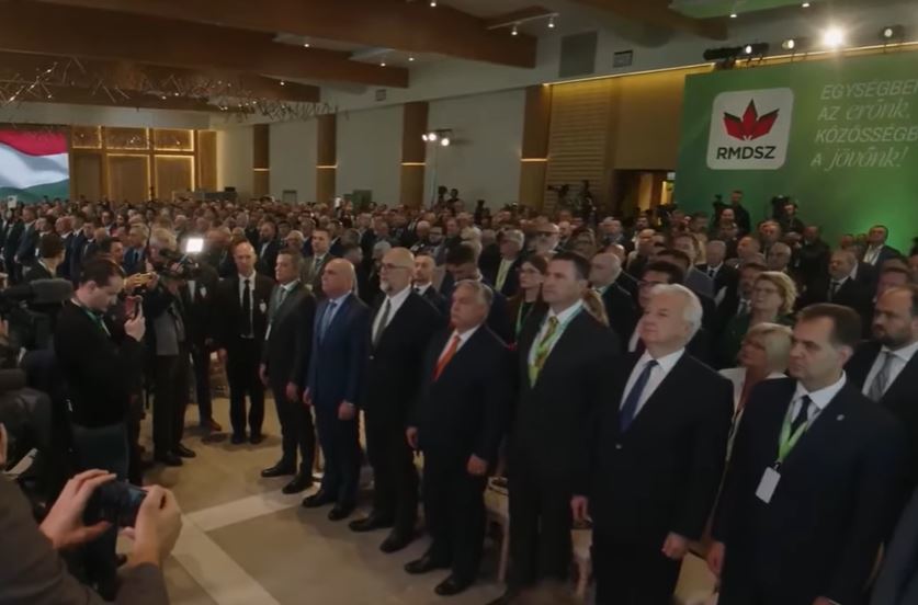 Moment controversat la Congresul UDMR. Sorin Grindeanu a părăsit sala în momentul intonării imnului Ţinutului Secuiesc